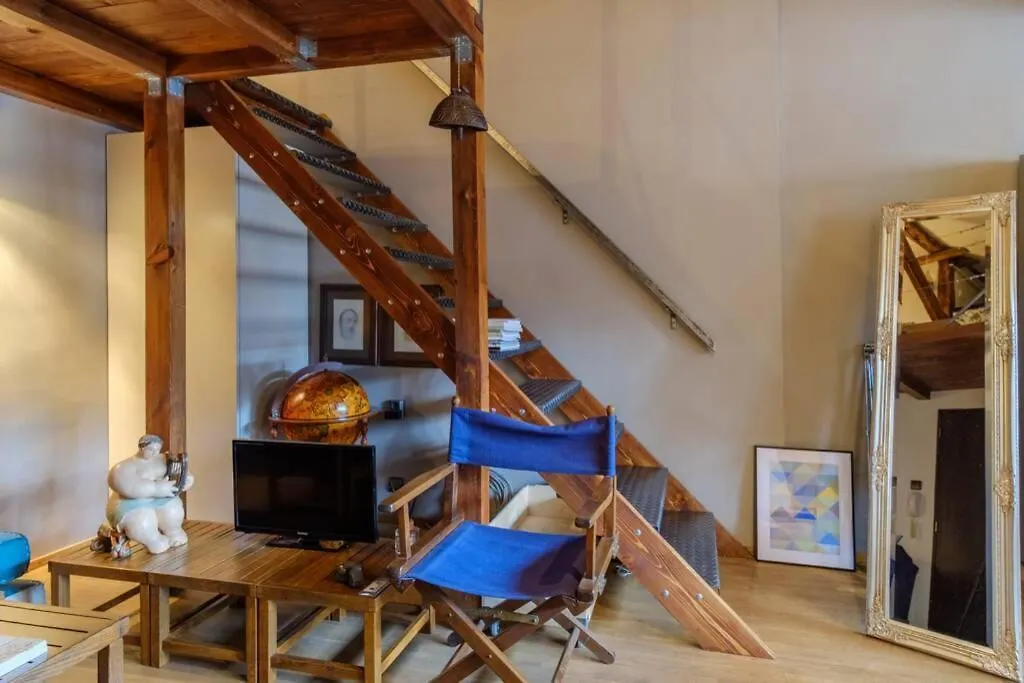 ~The Gallery ~ Art Studio In The Heart Of Sofia Apartment