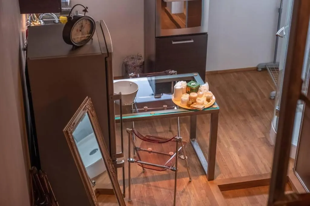 ~The Gallery ~ Art Studio In The Heart Of Sofia Apartment