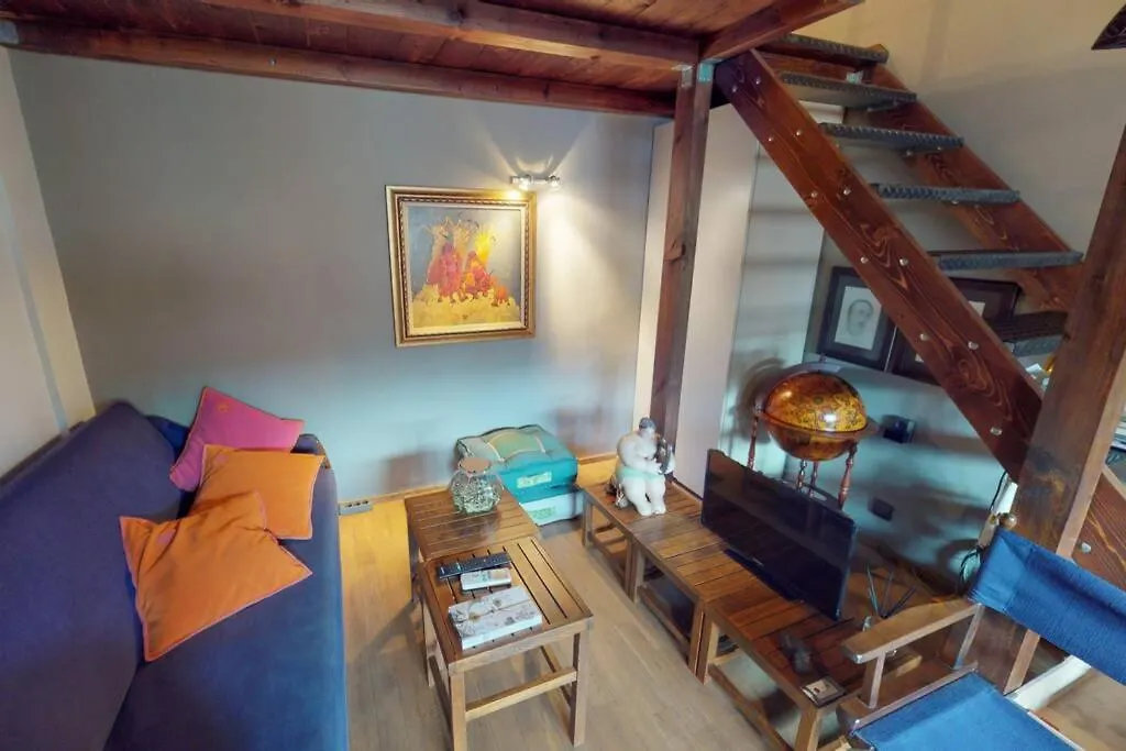~The Gallery ~ Art Studio In The Heart Of Sofia Apartment